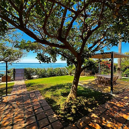 Villa Alboran Beachfront 9Pax Torre de Benagalbon Zewnętrze zdjęcie
