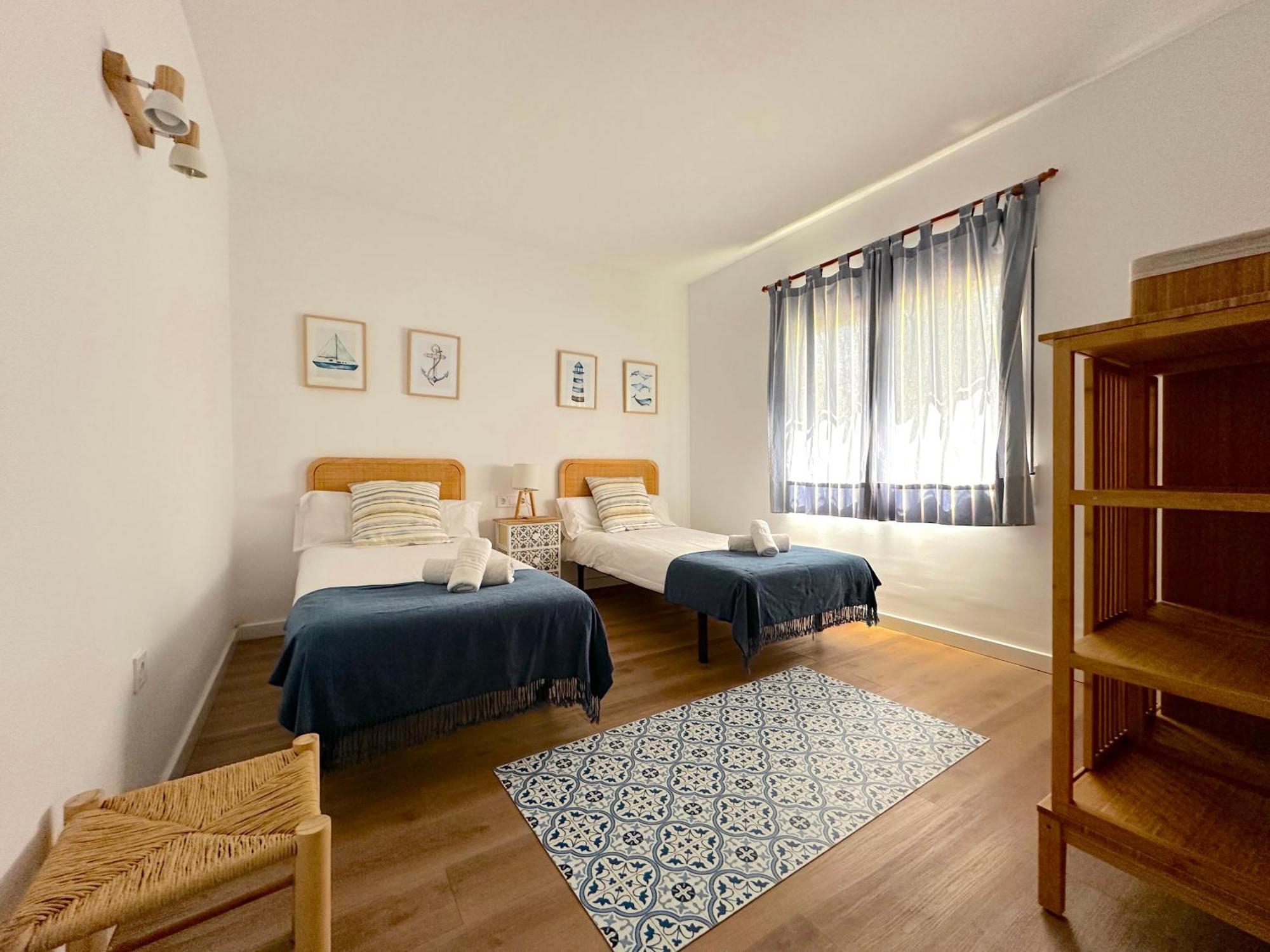 Villa Alboran Beachfront 9Pax Torre de Benagalbon Zewnętrze zdjęcie